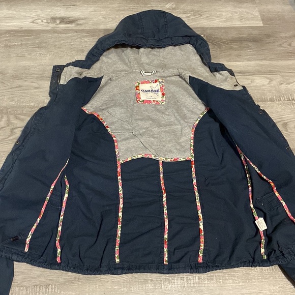 Garage jacket - Picture 3 of 5